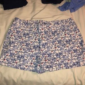 GAP city 3-in short never worn